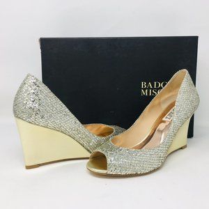 Badgley Mischka Awake Bridal Platino Glitter Pumps